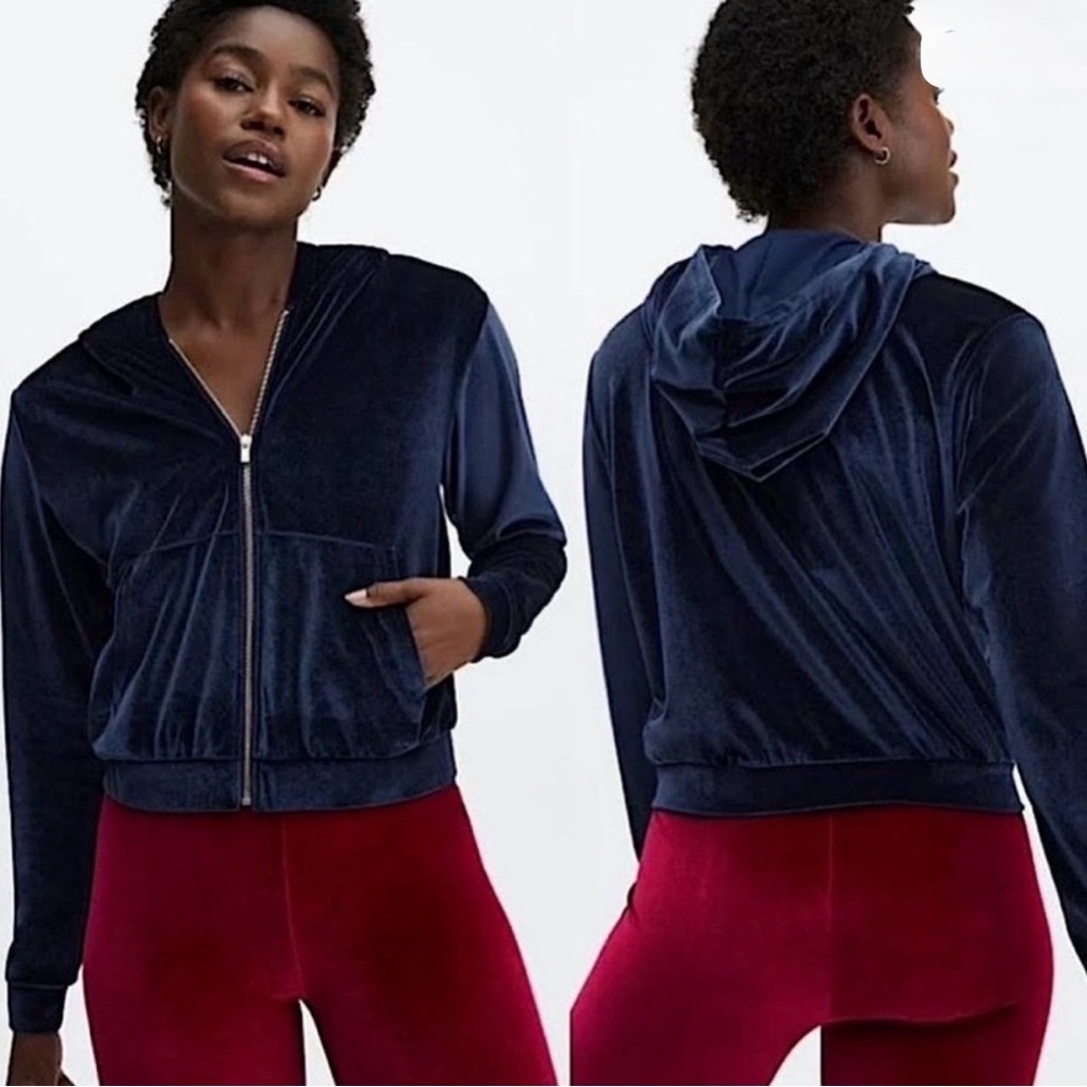 Fabletics Donna Velour Hoodie in Deep Navy Current in Store